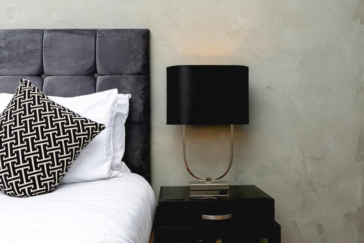לונדון Penthousestays Nr Notting Hill - Luxury 2 Bedroom King Bed Apartment - Near Portobello Road מראה חיצוני תמונה